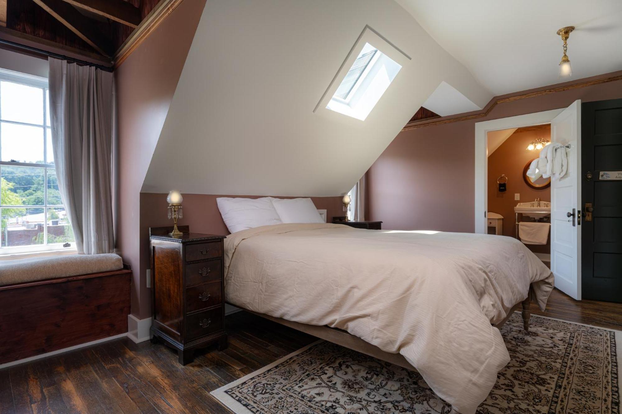 The Nuwray Hotel & Carriage House Burnsville Extérieur photo