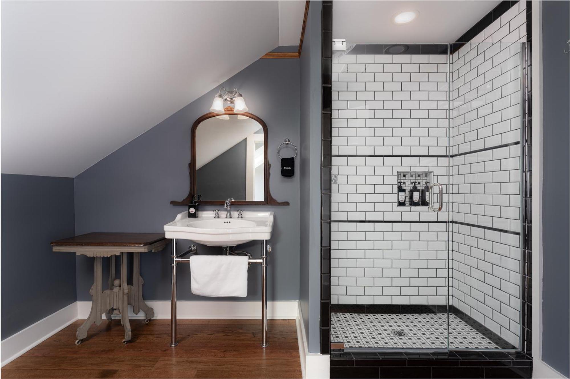 The Nuwray Hotel & Carriage House Burnsville Extérieur photo