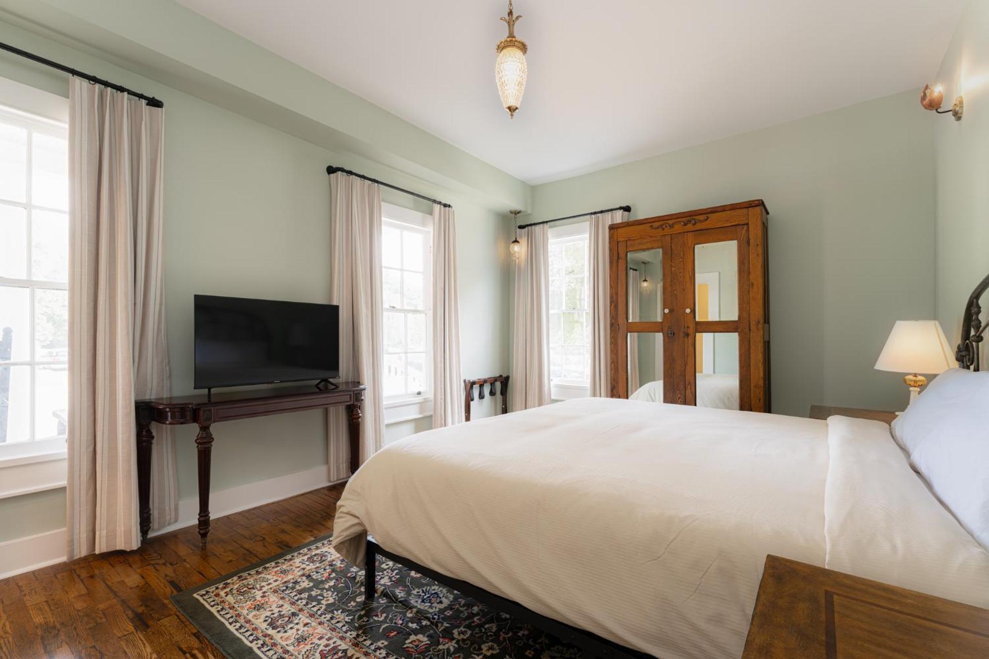 The Nuwray Hotel & Carriage House Burnsville Extérieur photo