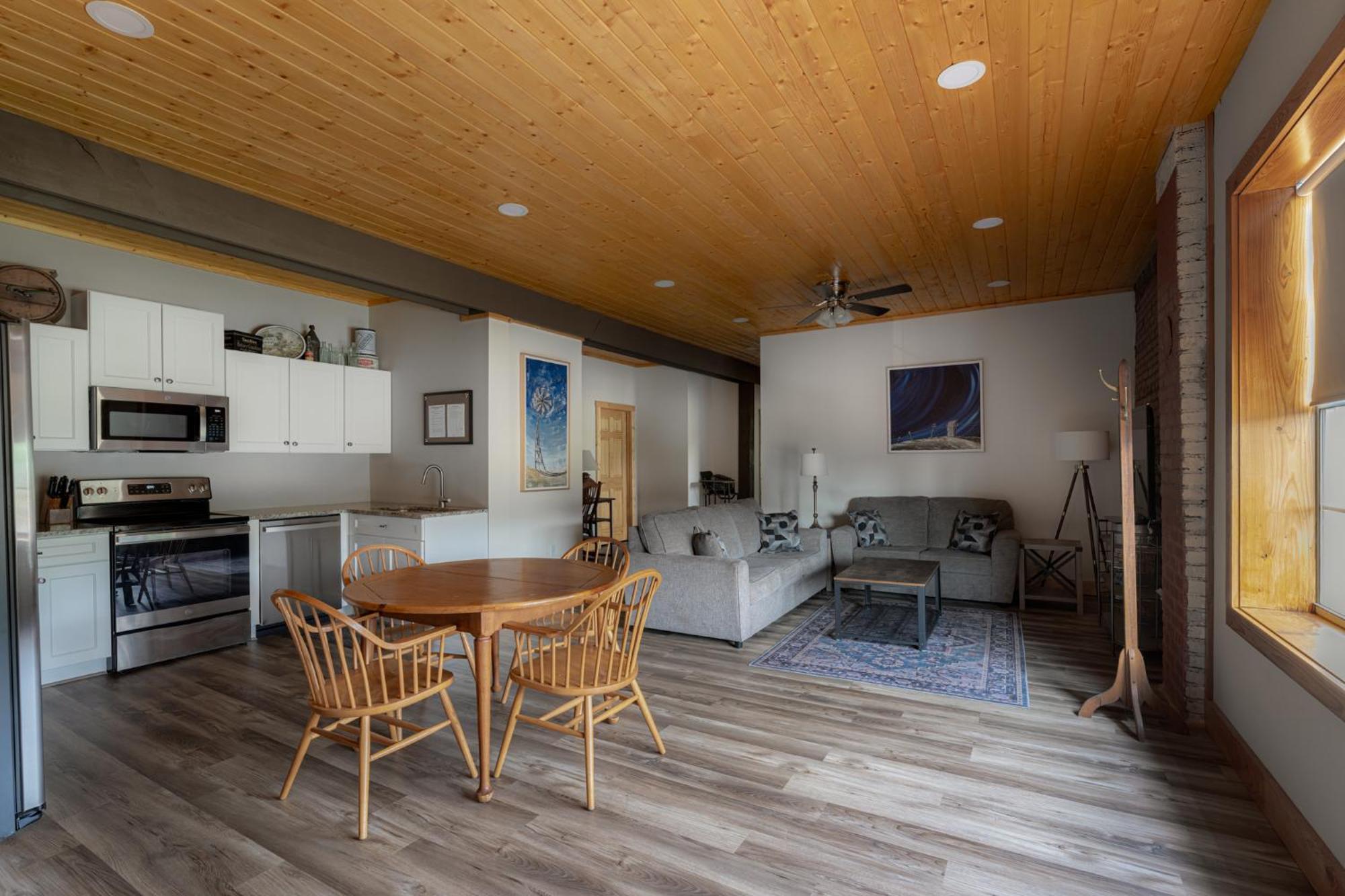 The Nuwray Hotel & Carriage House Burnsville Extérieur photo