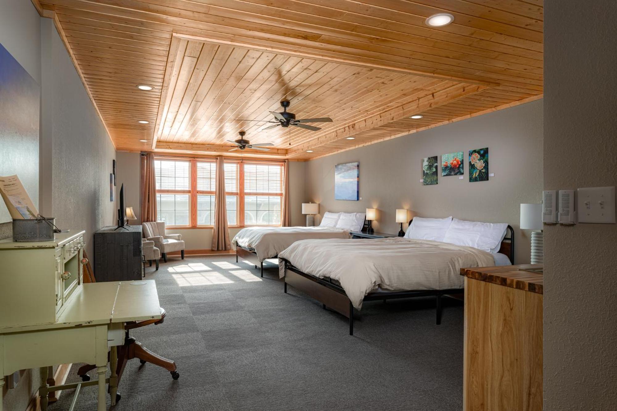 The Nuwray Hotel & Carriage House Burnsville Extérieur photo